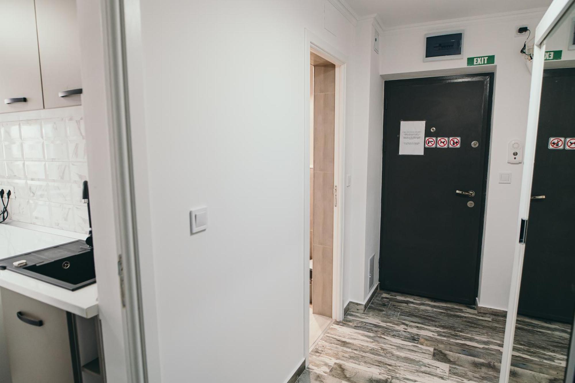 Insomnia Studio โดรเบตา-ตูร์นู เซเวริน ภายนอก รูปภาพ